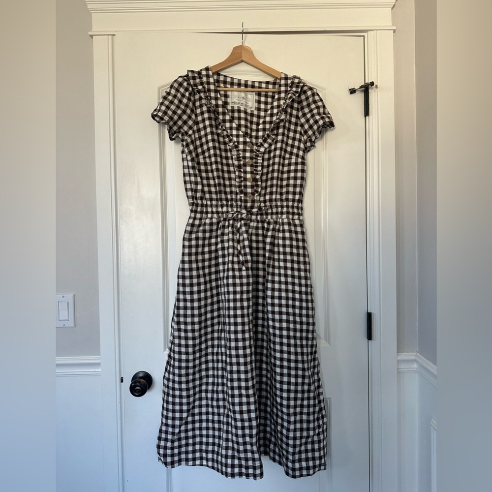 notPERFECTLINEN Gingham Button-Front Midi Dress in Brown and White